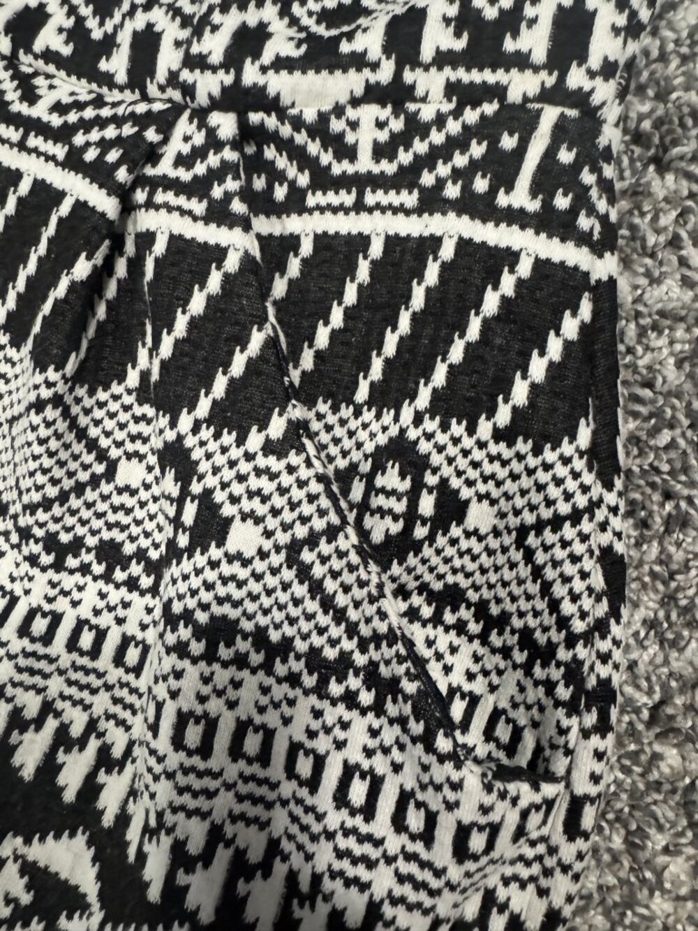 Xhilaration Black and White Aztec Mini Dress size M - Picture 4 of 5